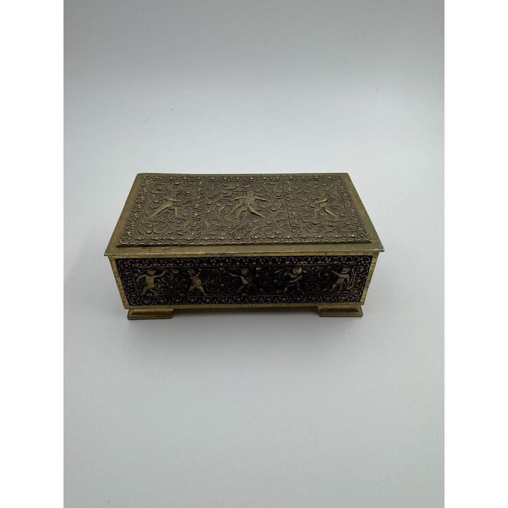 Vintage Brass Jewelry Music Box Music Does Work‎